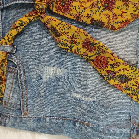 Vanilla Star size 1 mid rise shortie - Picture 3 of 6